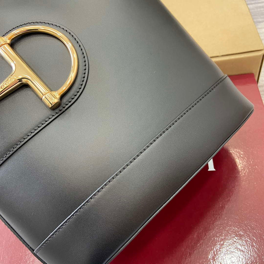 Gucci 833660 Gucci 73 Medium Bucket Bag Black smooth leather