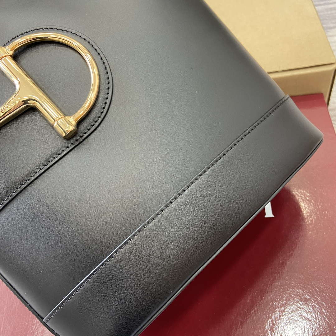 Gucci 833660 Gucci 73 Medium Bucket Bag Black smooth leather