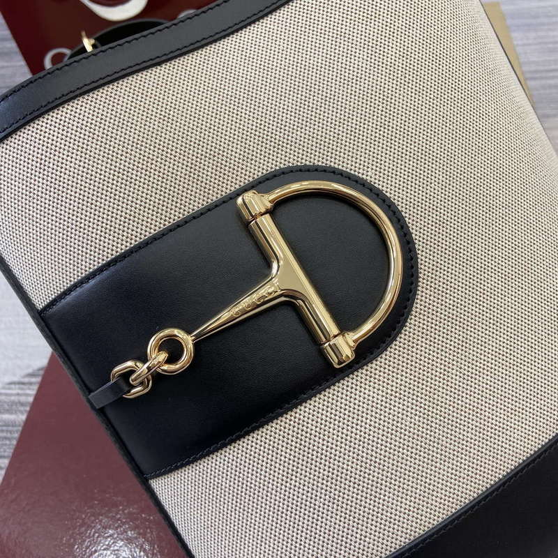 Gucci 833660 Gucci 73 Medium Bucket Bag Natural canvas