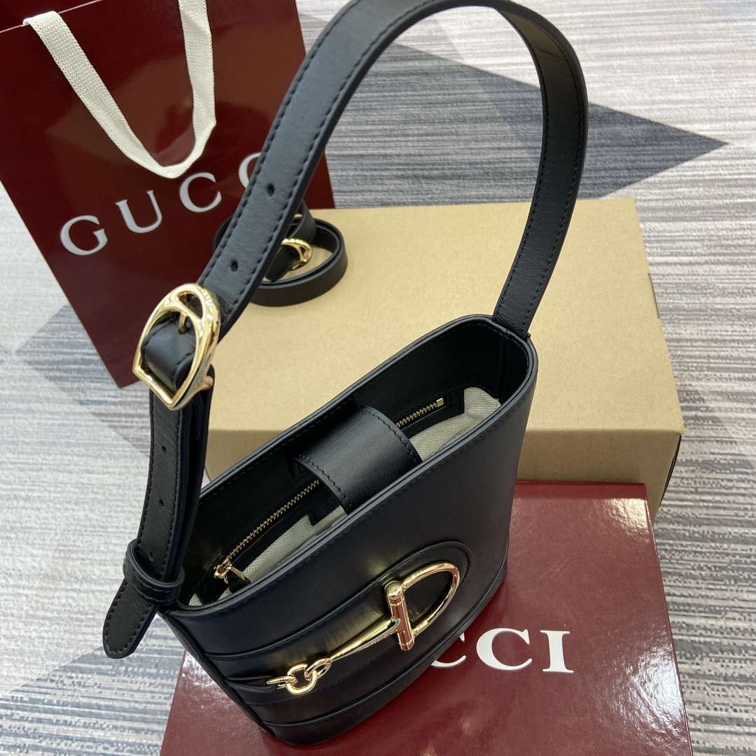 Gucci 833665 Gucci 73 Small Bucket Bag Black Leather - Default Title - View 4
