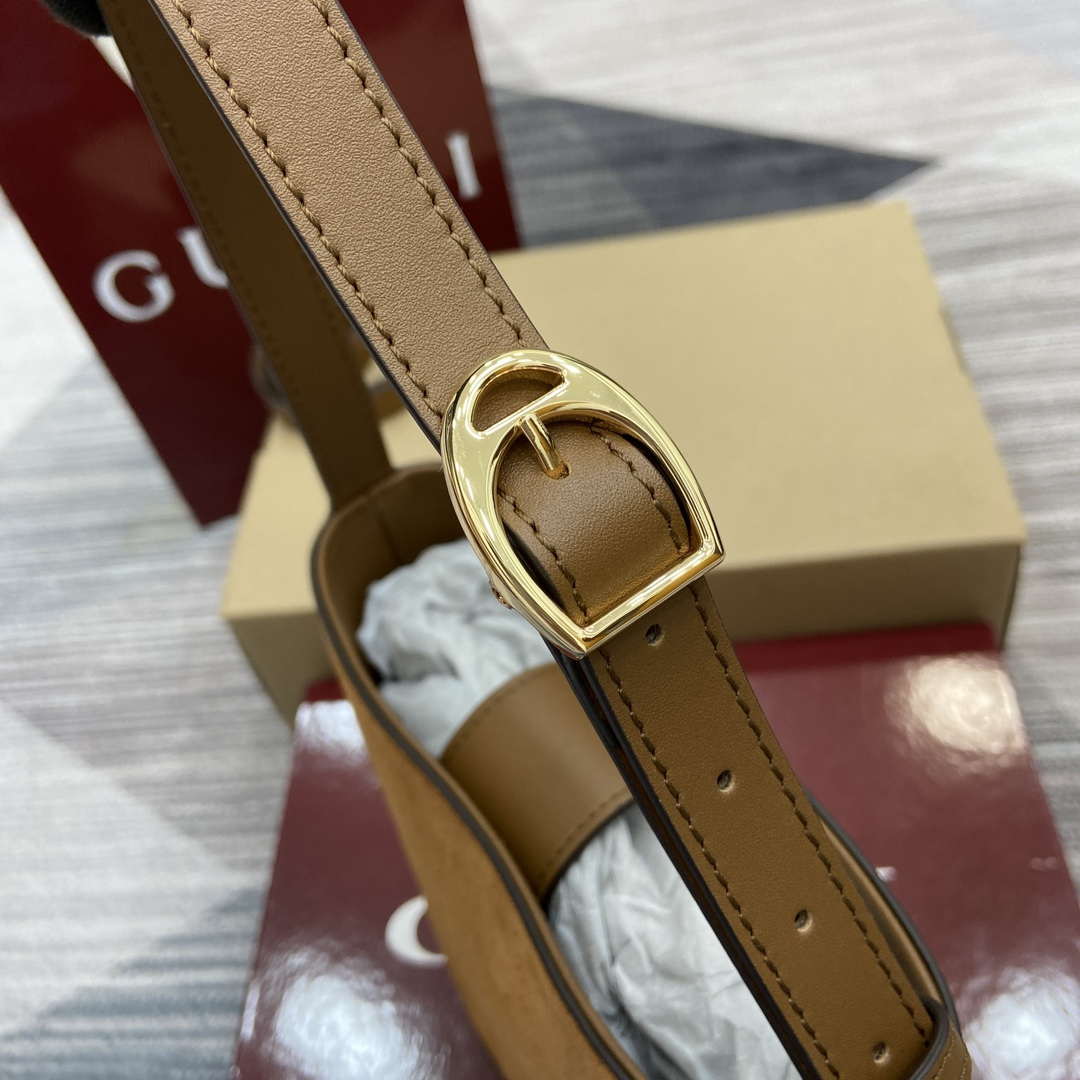 Gucci 833665 Gucci 73 Small Bucket Bag Brown Suede - Default Title - View 3