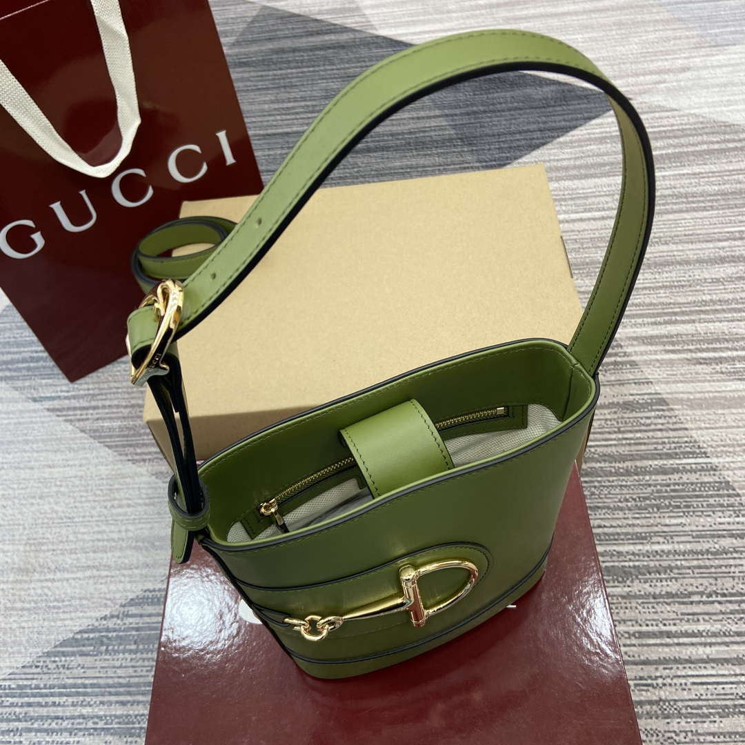 Gucci 833665 Gucci 73 Small Bucket Bag Green Leather - Default Title - View 4