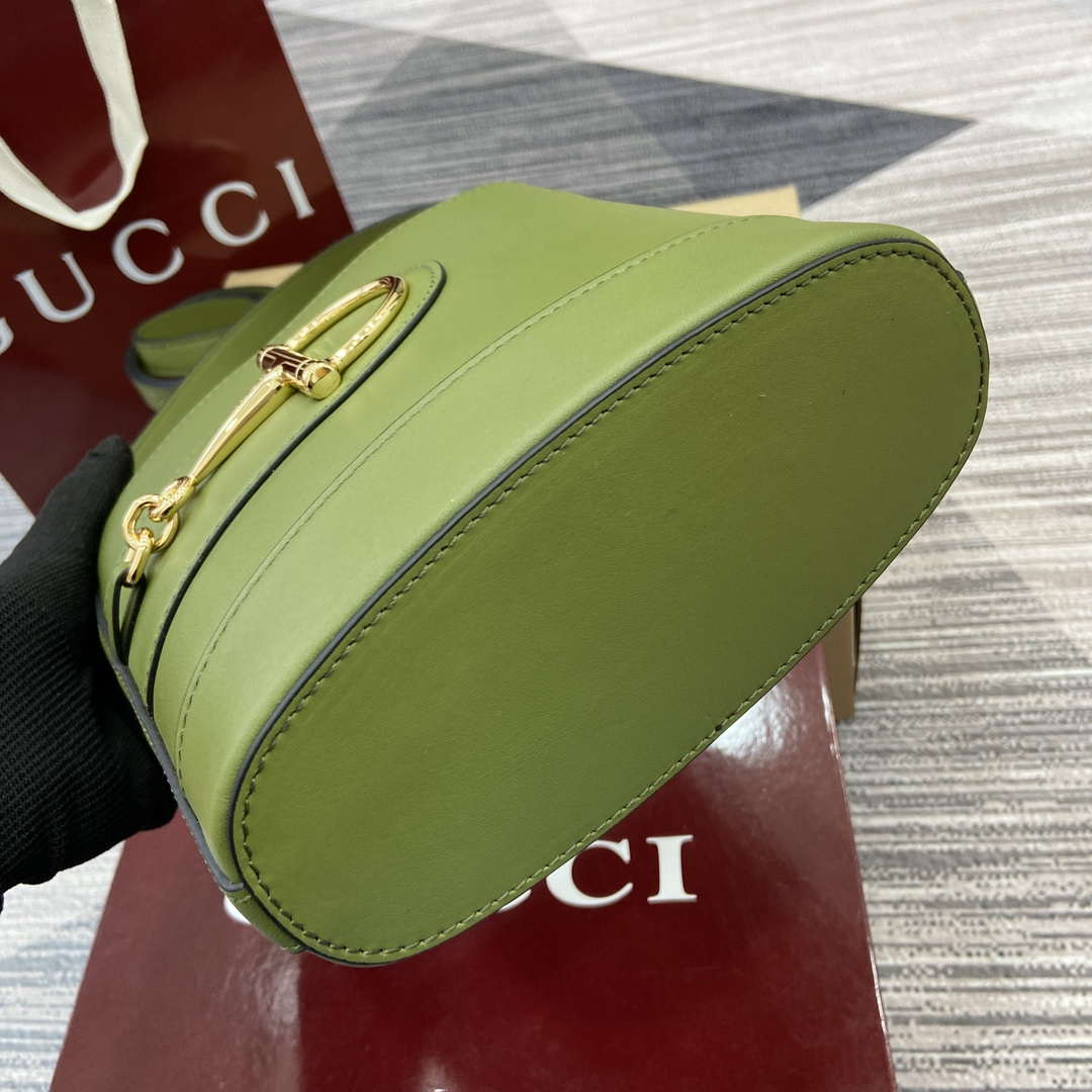 Gucci 833665 Gucci 73 Small Bucket Bag Green Leather - Default Title - View 8
