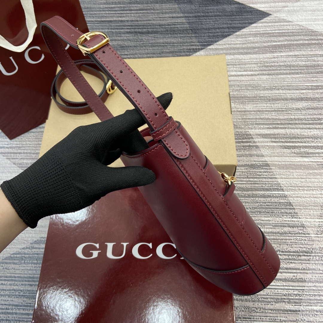 Gucci 833665 Gucci 73 Small Bucket Bag Red Leather - Default Title - View 3