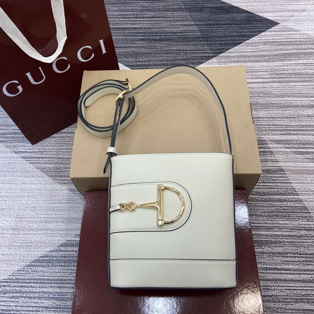 Gucci 833665 Gucci 73 Small Bucket Bag White Leather - Default Title - View 1