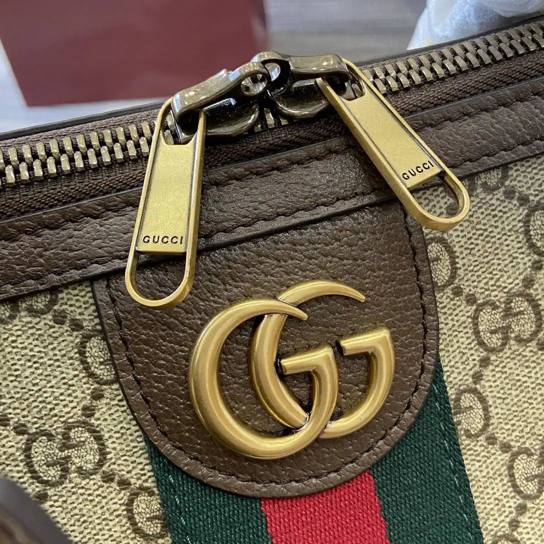 Gucci 834469 Gucci Savoy medium duffle bag beige and dark brown fabric
