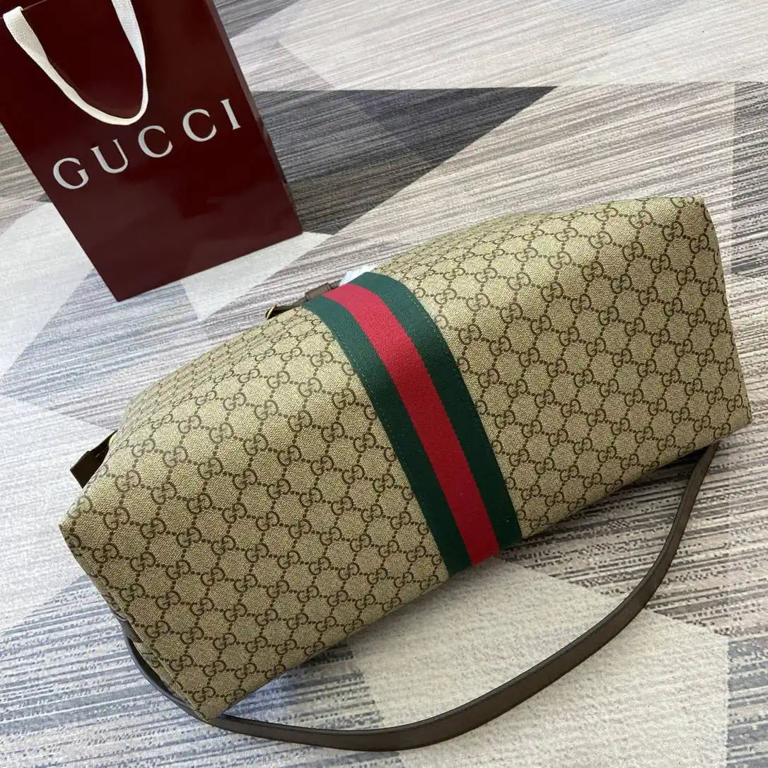 Gucci 834469 Gucci Savoy medium duffle bag beige and dark brown fabric