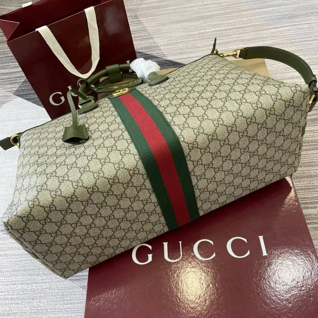 Gucci 834469 Gucci Savoy medium duffle bag beige and Green fabric