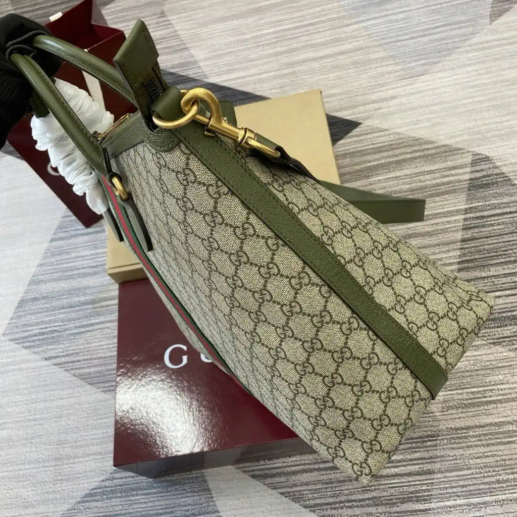 Gucci 834469 Gucci Savoy medium duffle bag beige and Green fabric