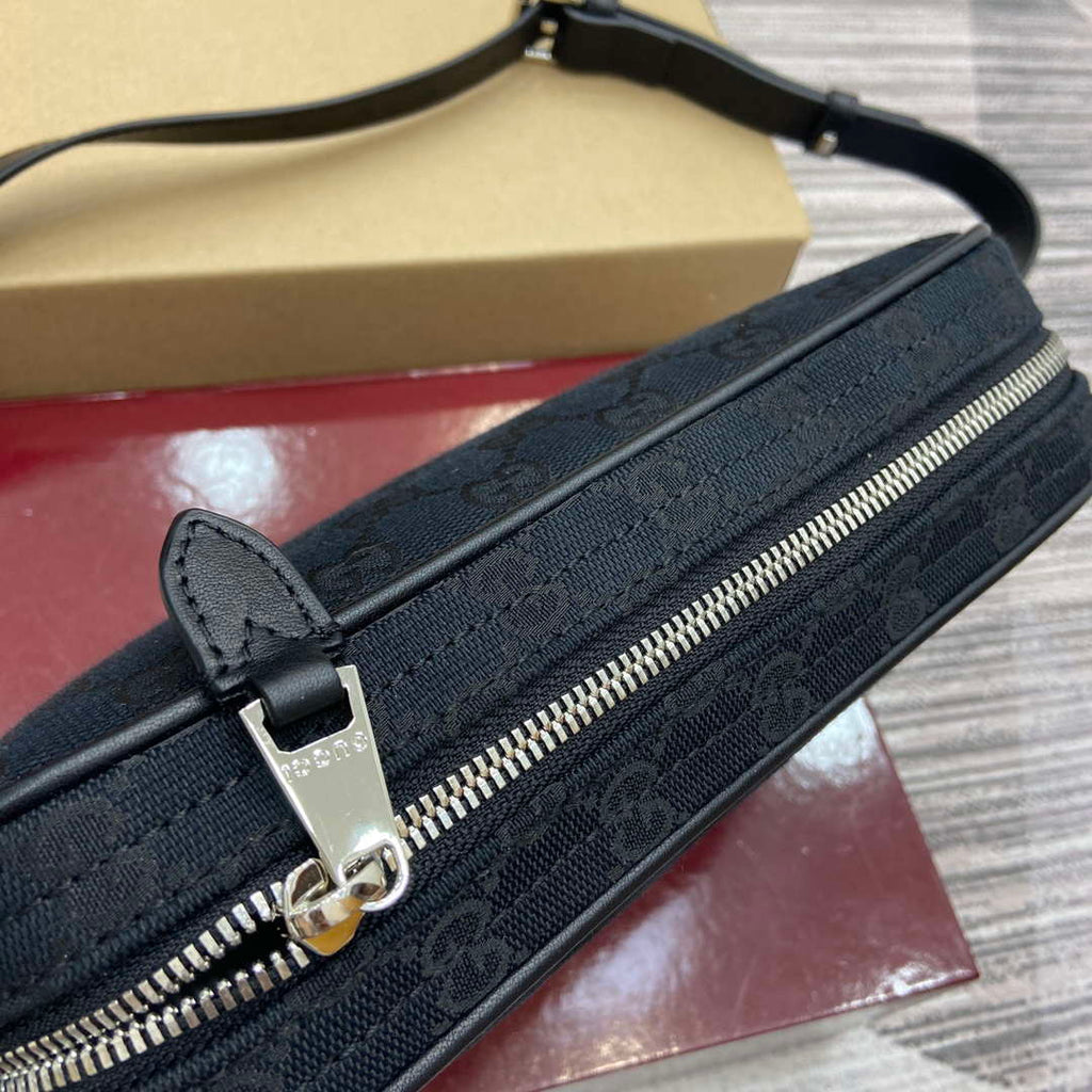 Gucci 834802 GG Canvas Small Crossbody Bag Black