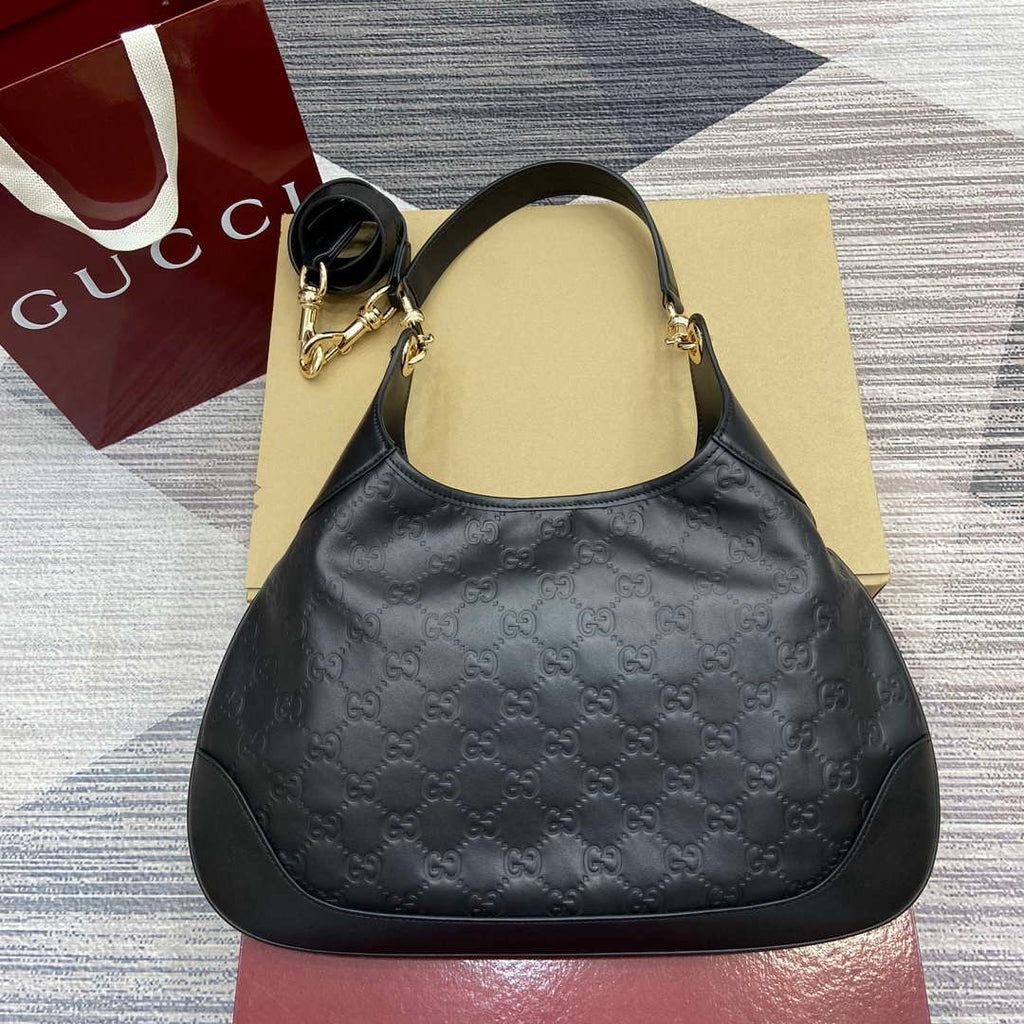 Gucci 834981 Gucci B medium Shoulder Bag Black