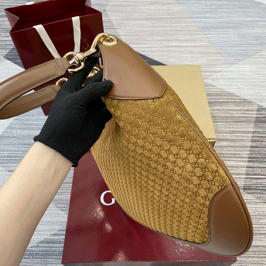 Gucci 834981 Gucci B medium Shoulder Bag Brown velvet embossed