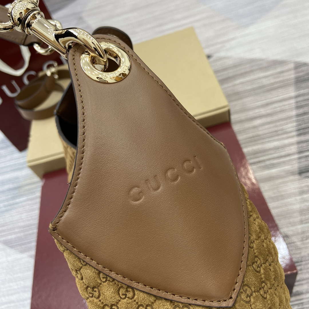 Gucci 834981 Gucci B medium Shoulder Bag Brown velvet embossed