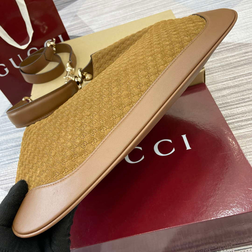 Gucci 834981 Gucci B medium Shoulder Bag Brown velvet embossed