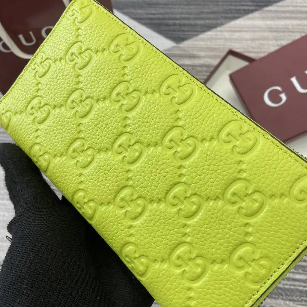 Gucci 835003 Gucci Imprint zip around wallet Green