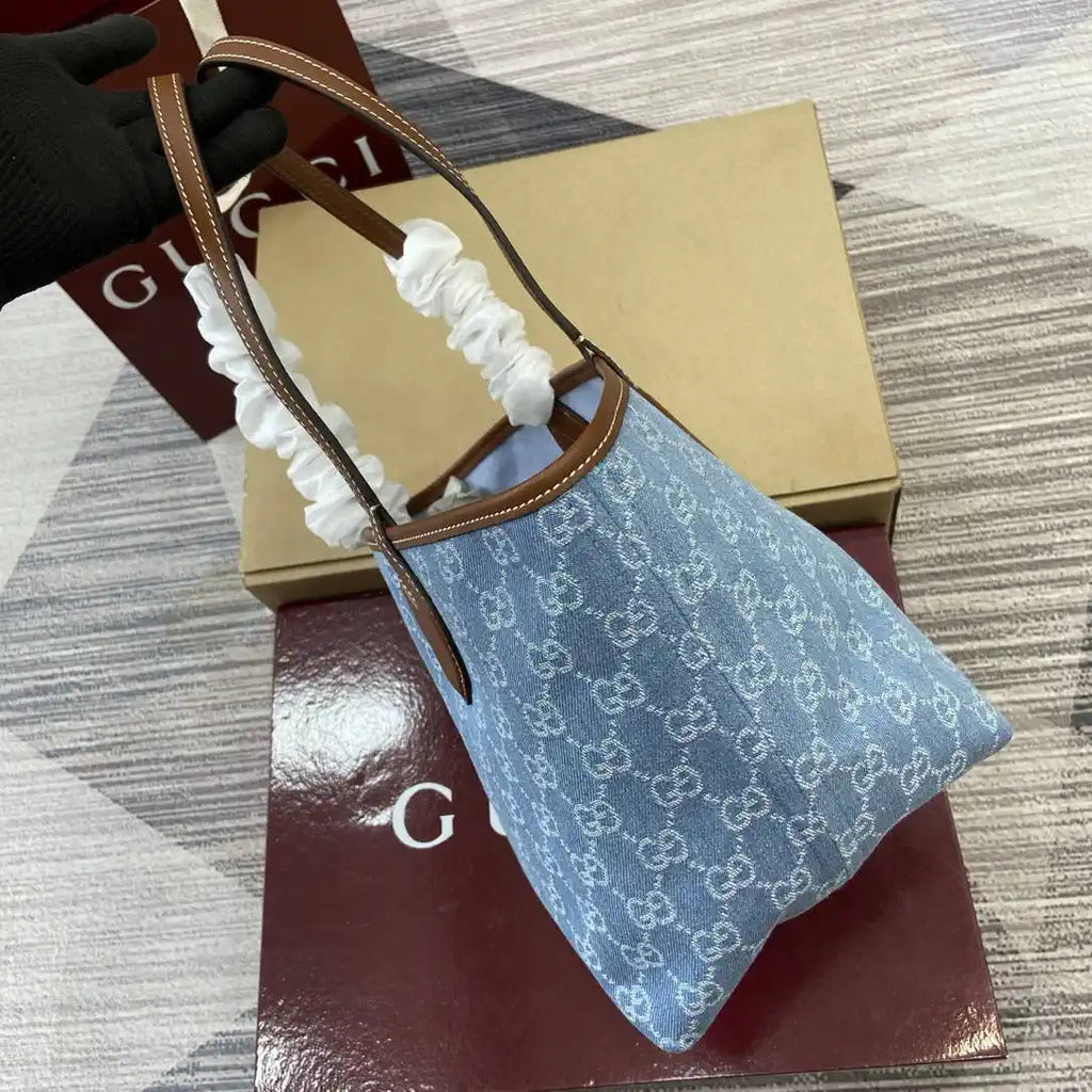 Gucci 820496 Gucci Totissima Small tote bag Blue