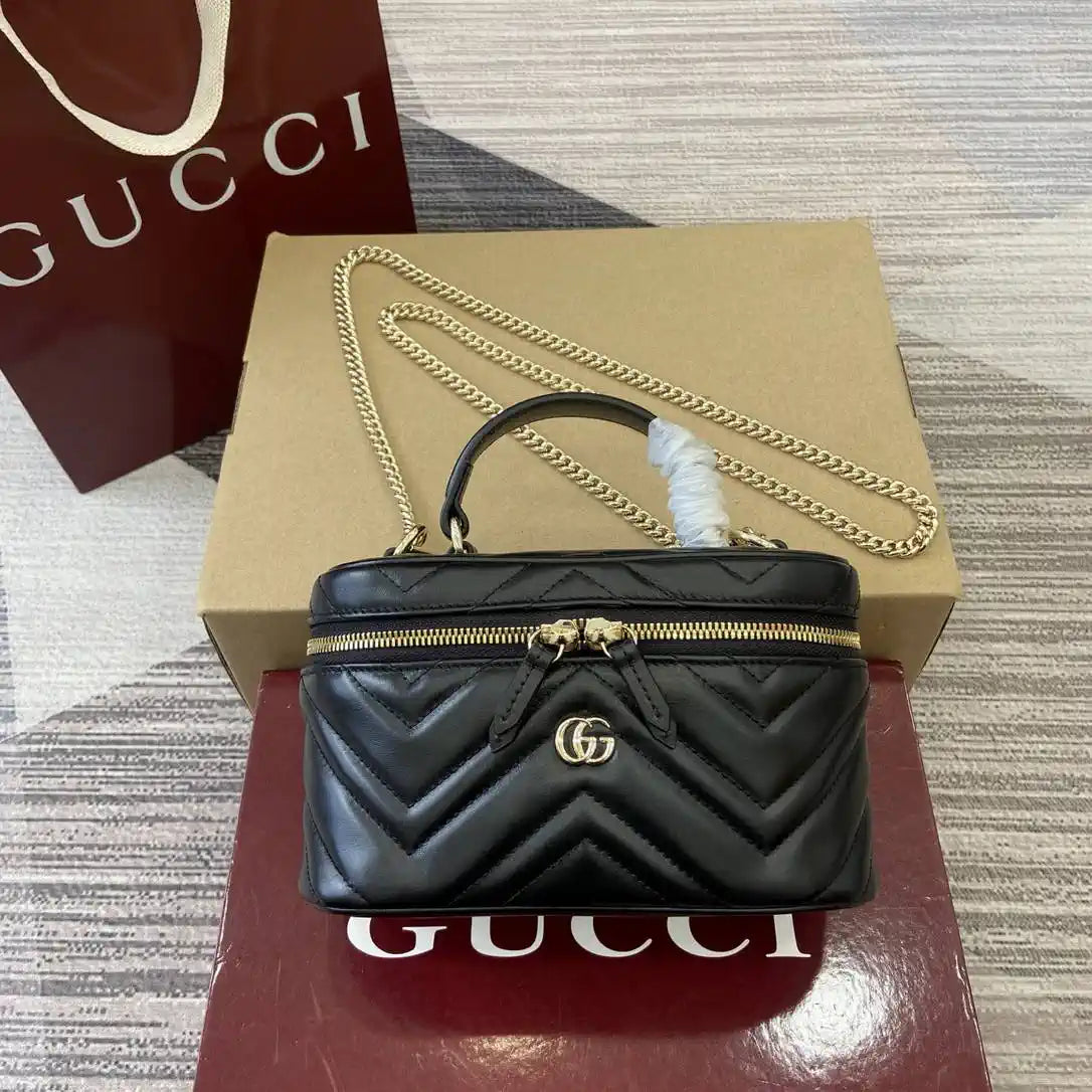 Gucci 837454 GG Marmont mini vanity bag Black