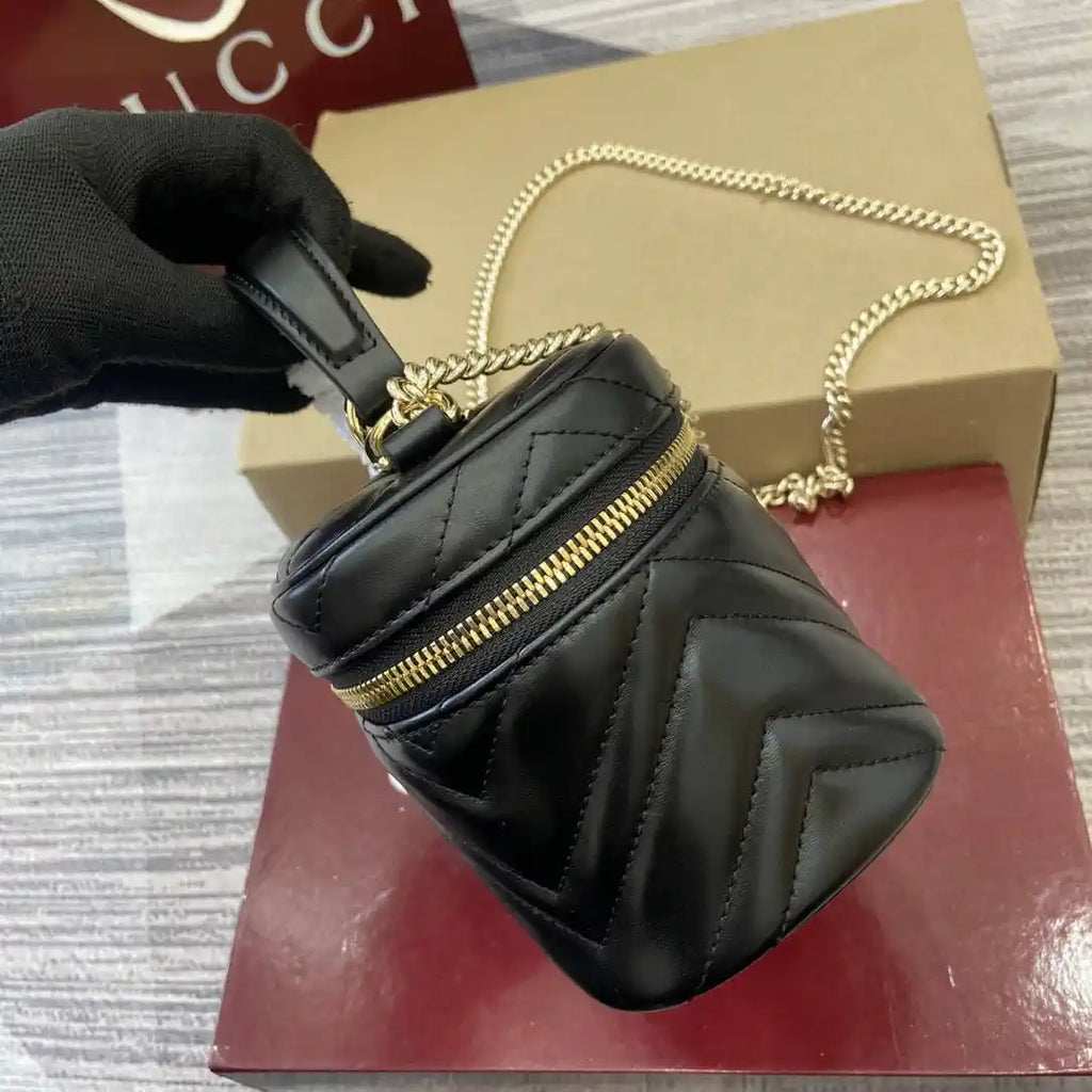 Gucci 837454 GG Marmont mini vanity bag Black