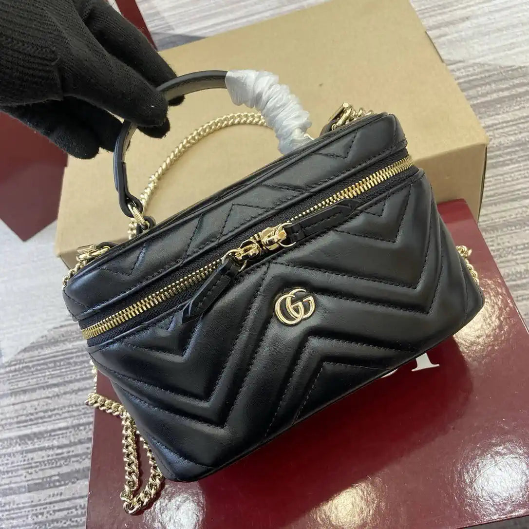 Gucci 837454 GG Marmont mini vanity bag Black