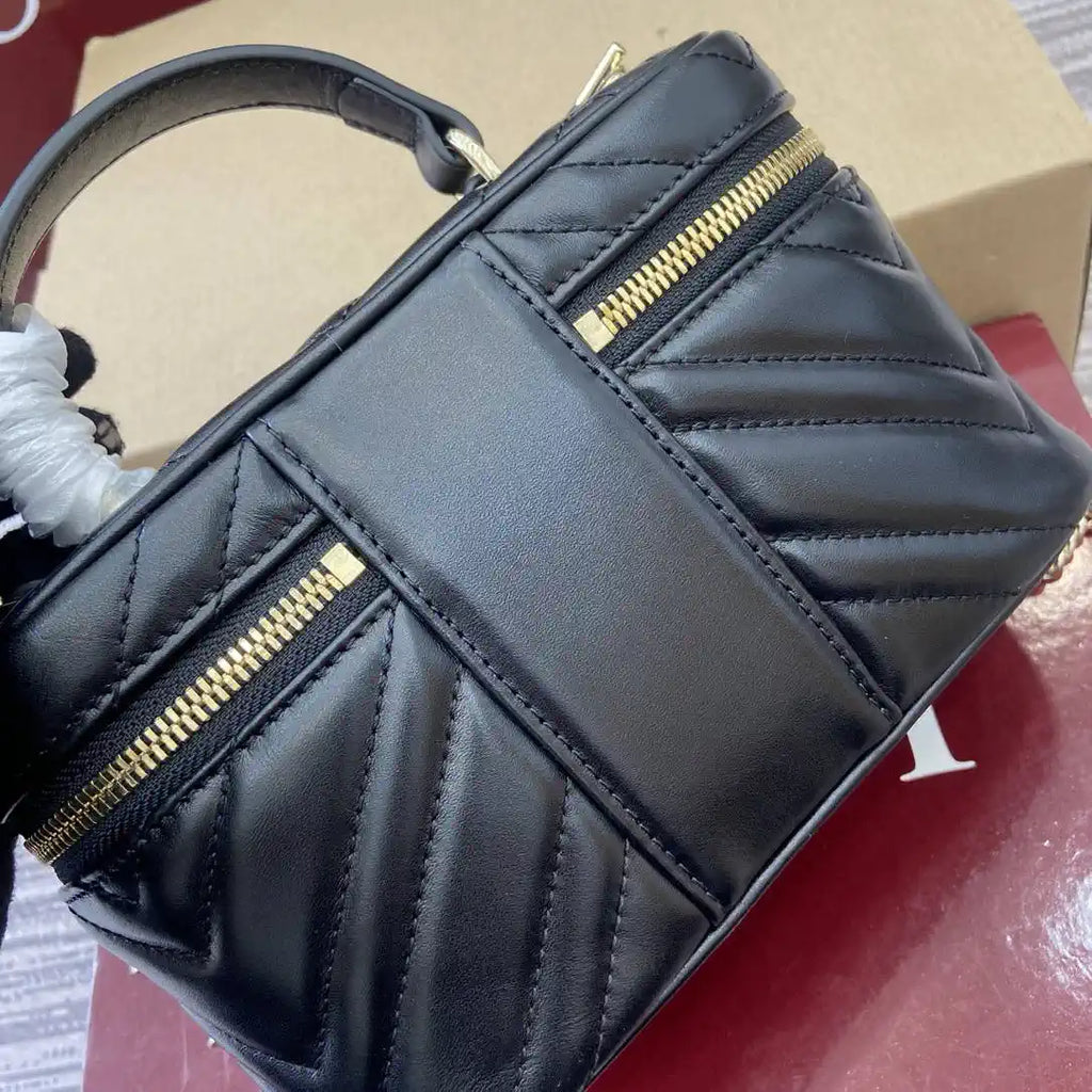 Gucci 837454 GG Marmont mini vanity bag Black