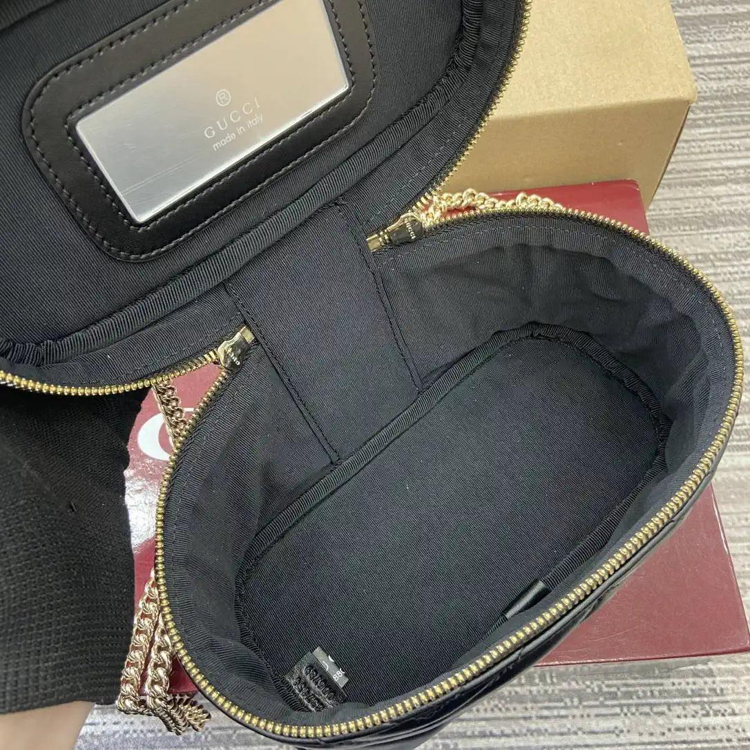 Gucci 837454 GG Marmont mini vanity bag Black