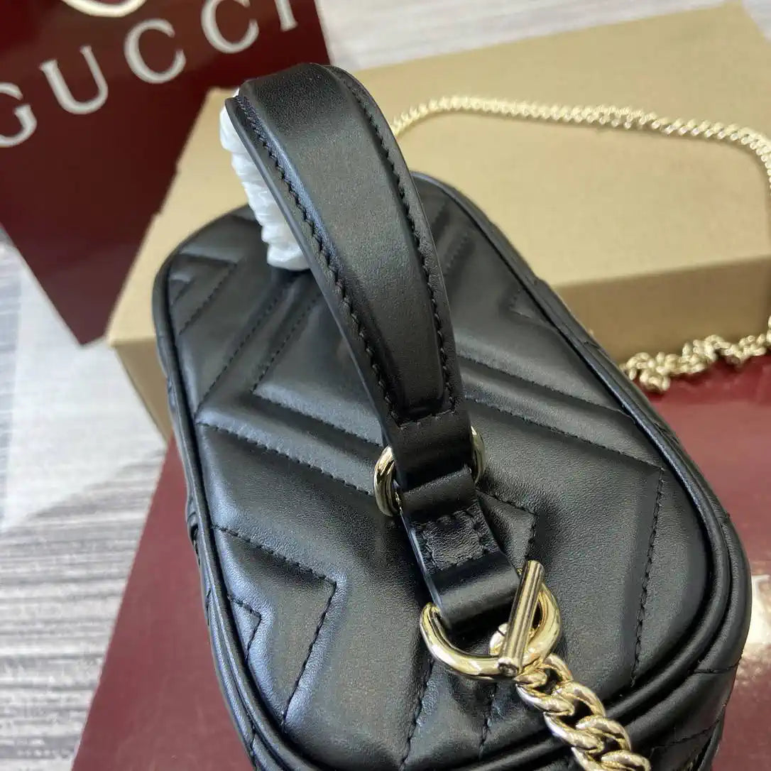 Gucci 837454 GG Marmont mini vanity bag Black