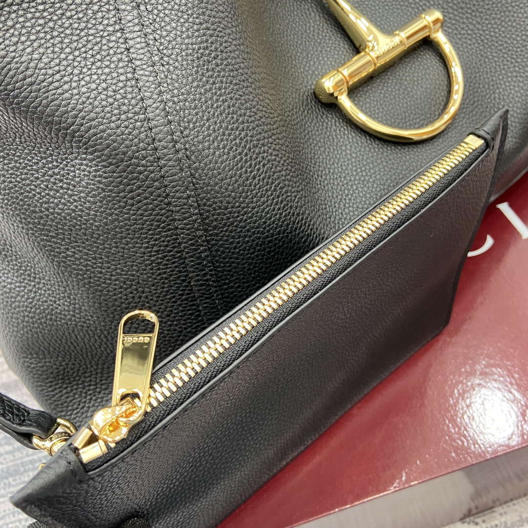 Gucci 837466 Gucci Softbit Maxi Shoulder Bag Black - Default Title - View 12