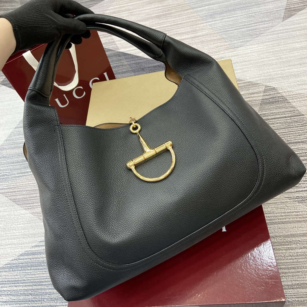 Gucci 837466 Gucci Softbit Maxi Shoulder Bag Black - Default Title - View 3