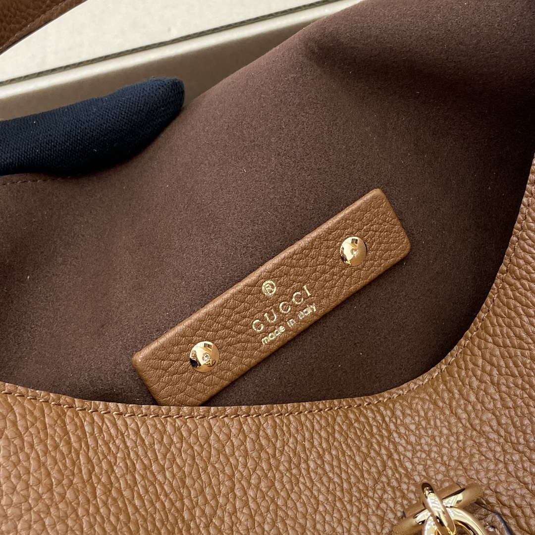 Gucci 837466 Gucci Softbit Maxi Shoulder Bag Brown