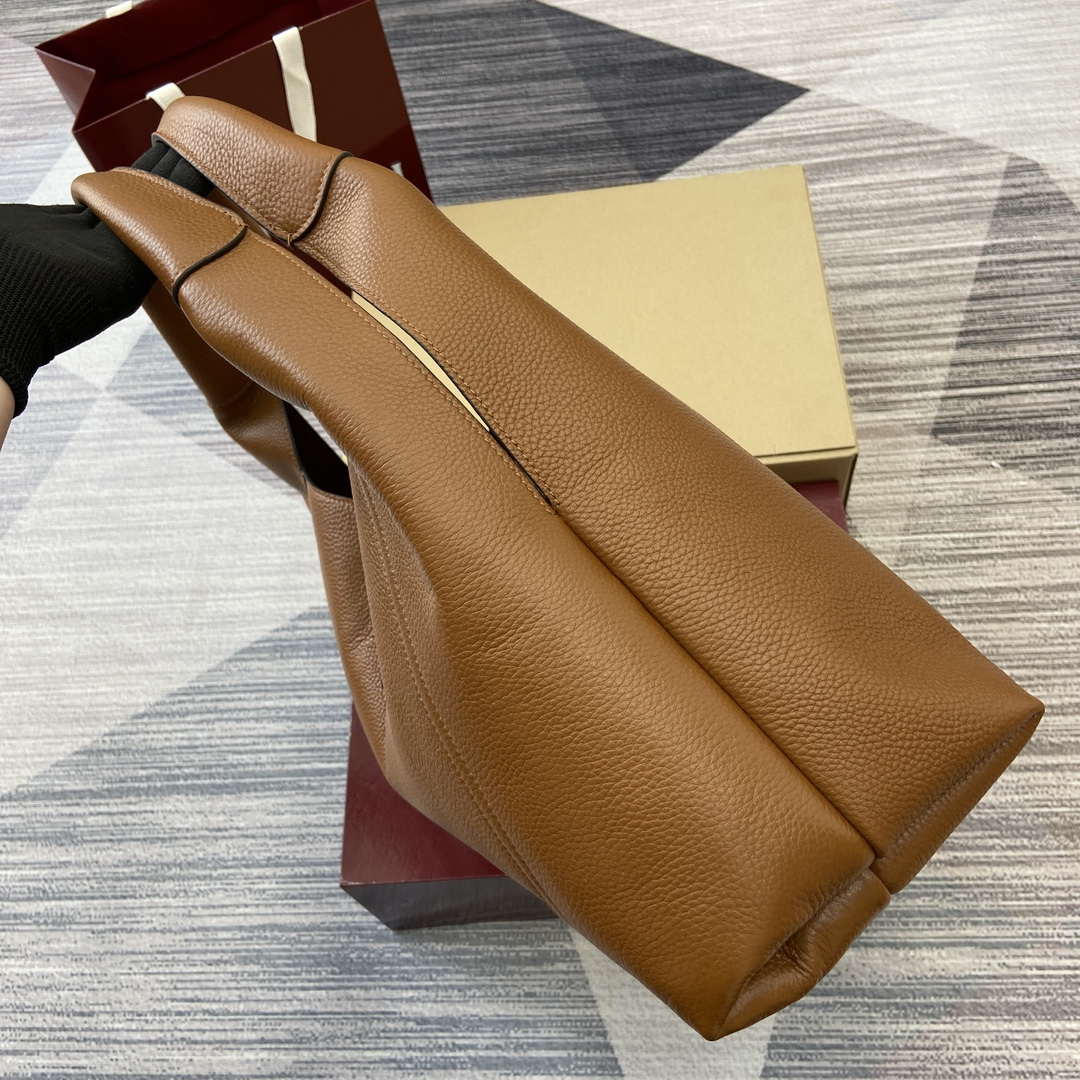 Gucci 837466 Gucci Softbit Maxi Shoulder Bag Brown