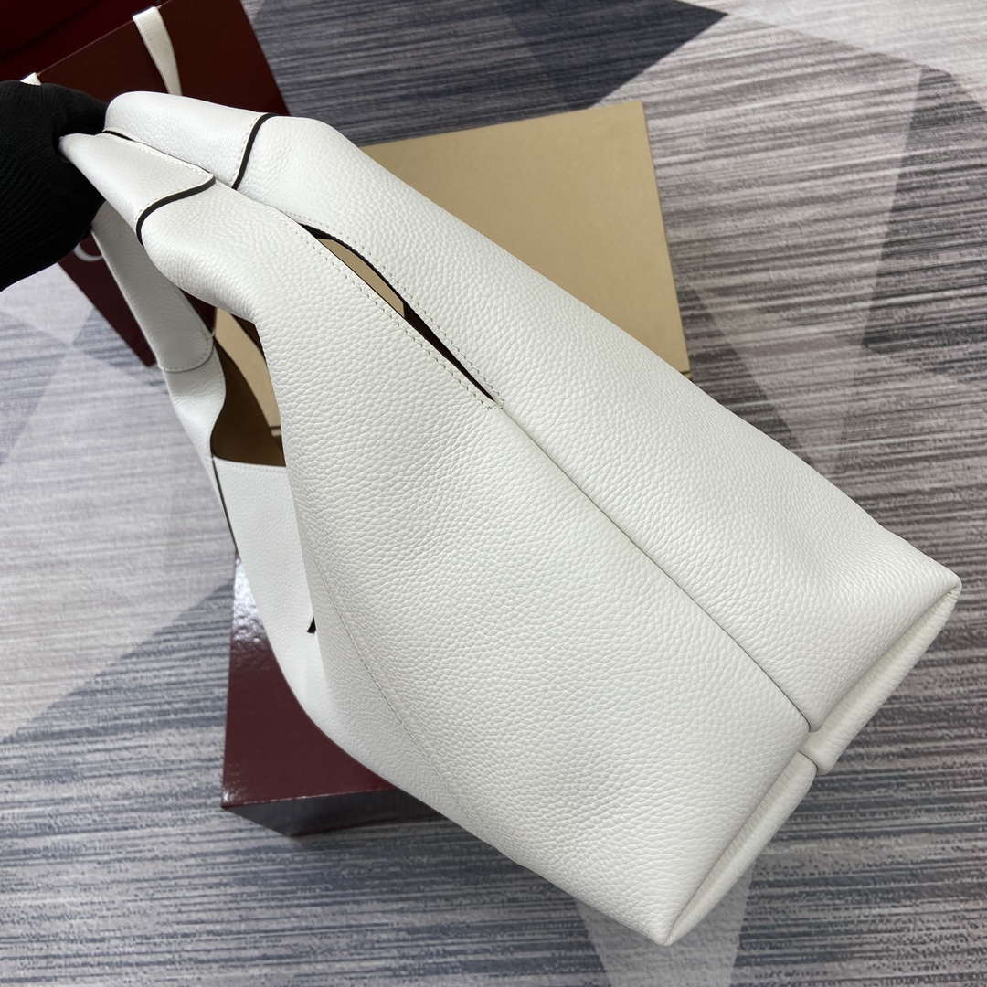 Gucci 837466 Gucci Softbit Maxi Shoulder Bag White