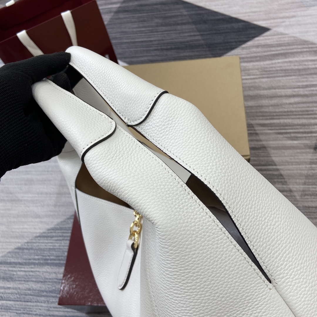 Gucci 837466 Gucci Softbit Maxi Shoulder Bag White - Default Title - View 6
