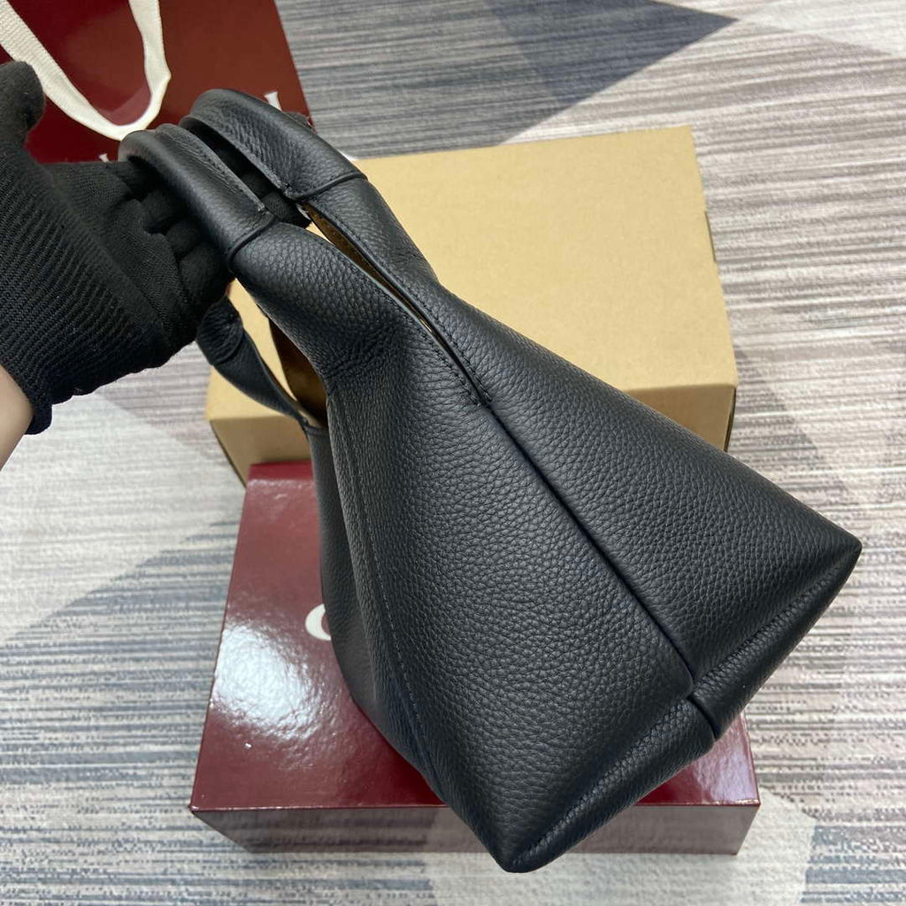 Gucci 837467 Gucci Softbit Medium Top Handle Bag Black