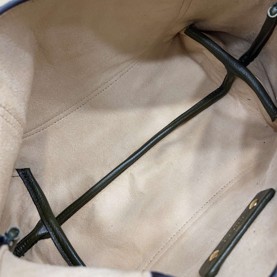 Gucci 837467 Gucci Softbit Medium Top Handle Bag Dark Green
