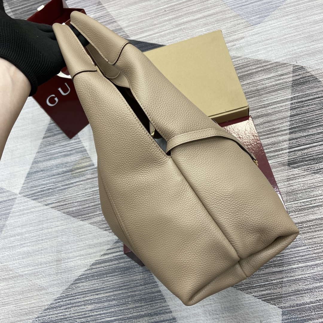 Gucci 837467 Gucci Softbit Medium Top Handle Bag Taupe grainy - Default Title - View 11