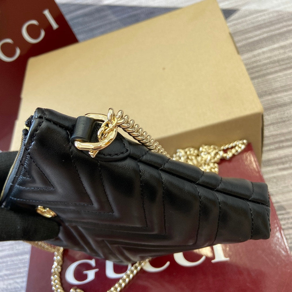 Gucci 837742 GG Marmont Pochette With Chain Bag Black