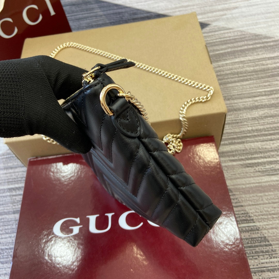 Gucci 837742 GG Marmont Pochette With Chain Bag Black