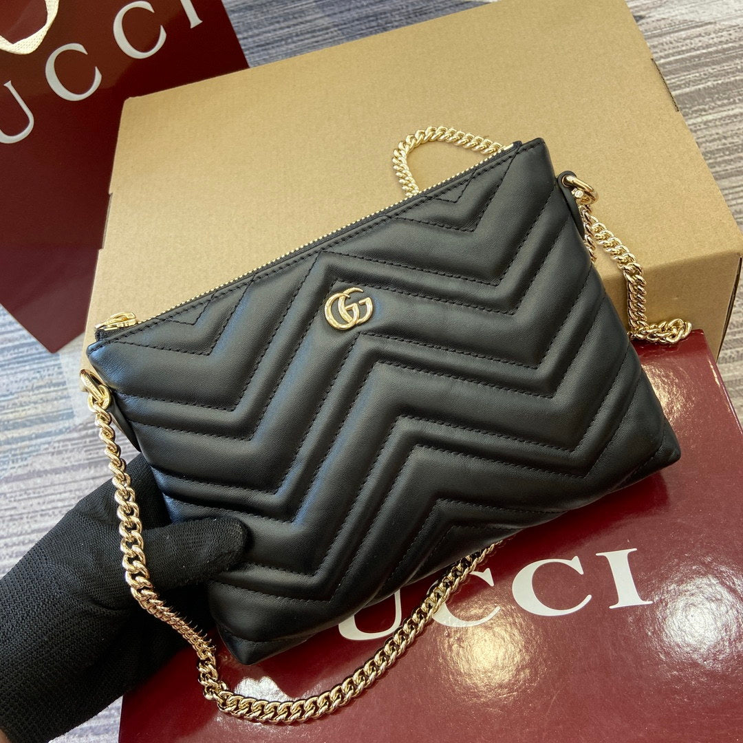 Gucci 837742 GG Marmont Pochette With Chain Bag Black