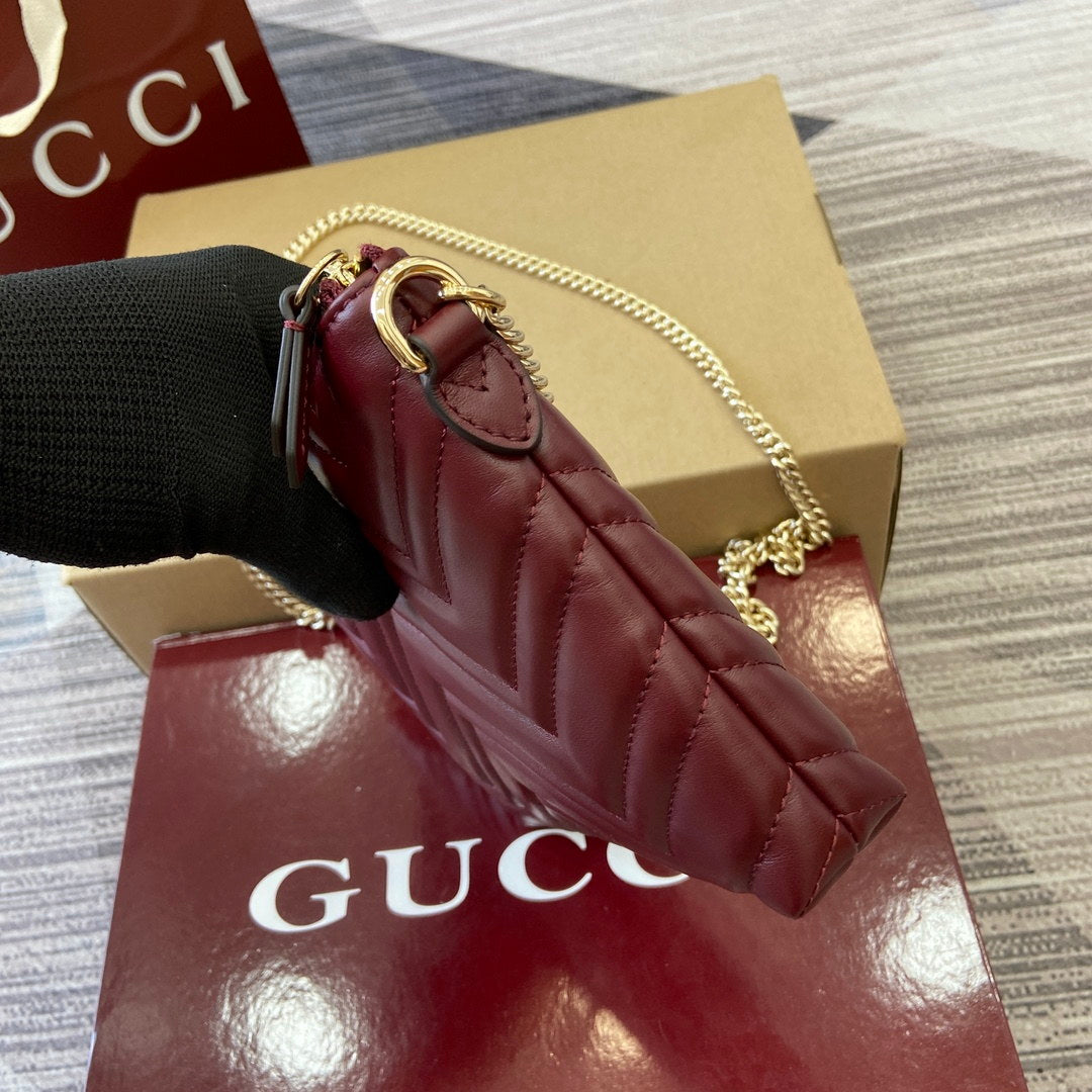 Gucci 837742 GG Marmont Pochette With Chain Bag Red