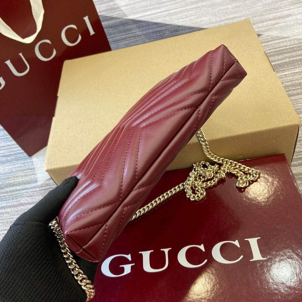 Gucci 837742 GG Marmont Pochette With Chain Bag Red