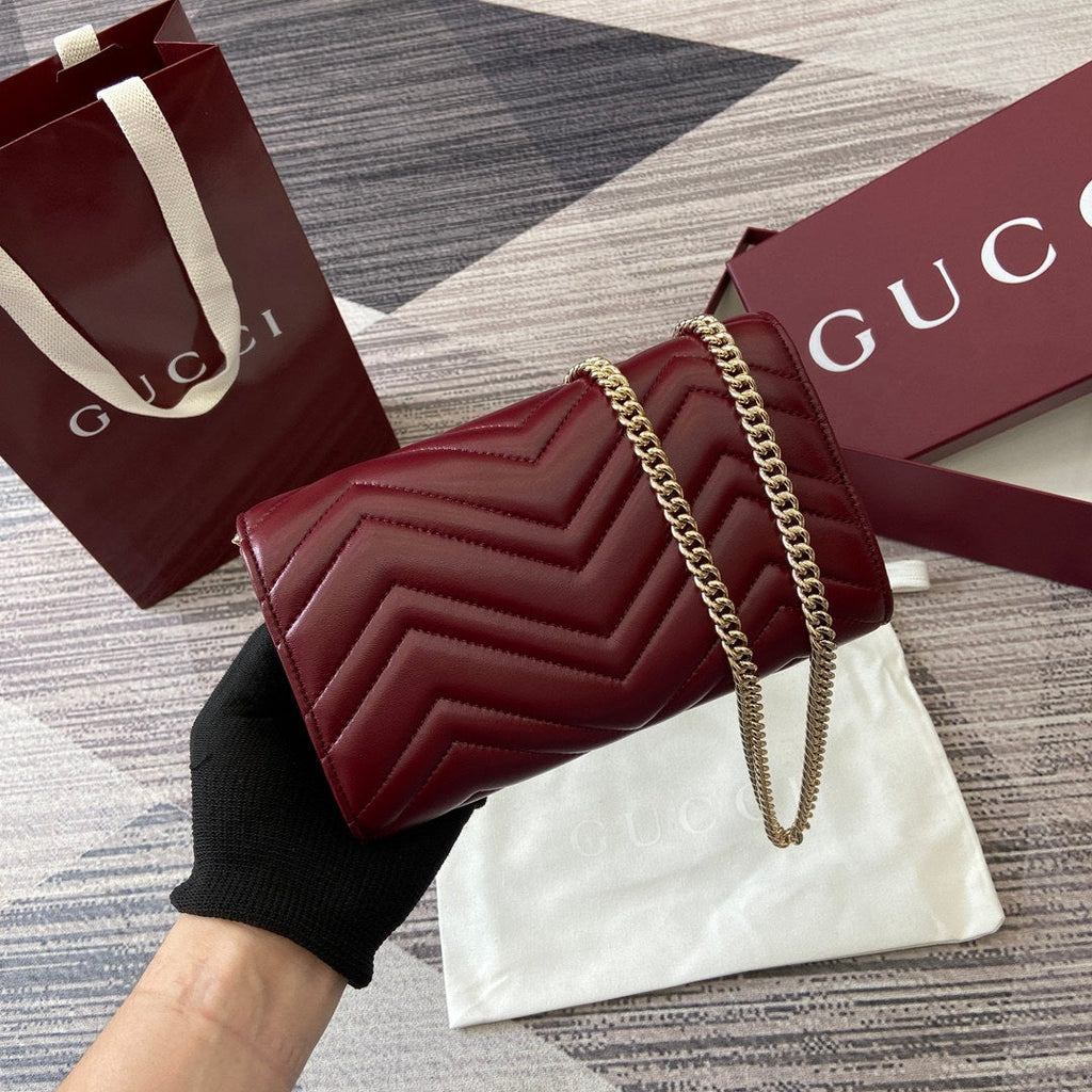 Gucci 837745 GG Marmont Wallet On Chain Anchor Red