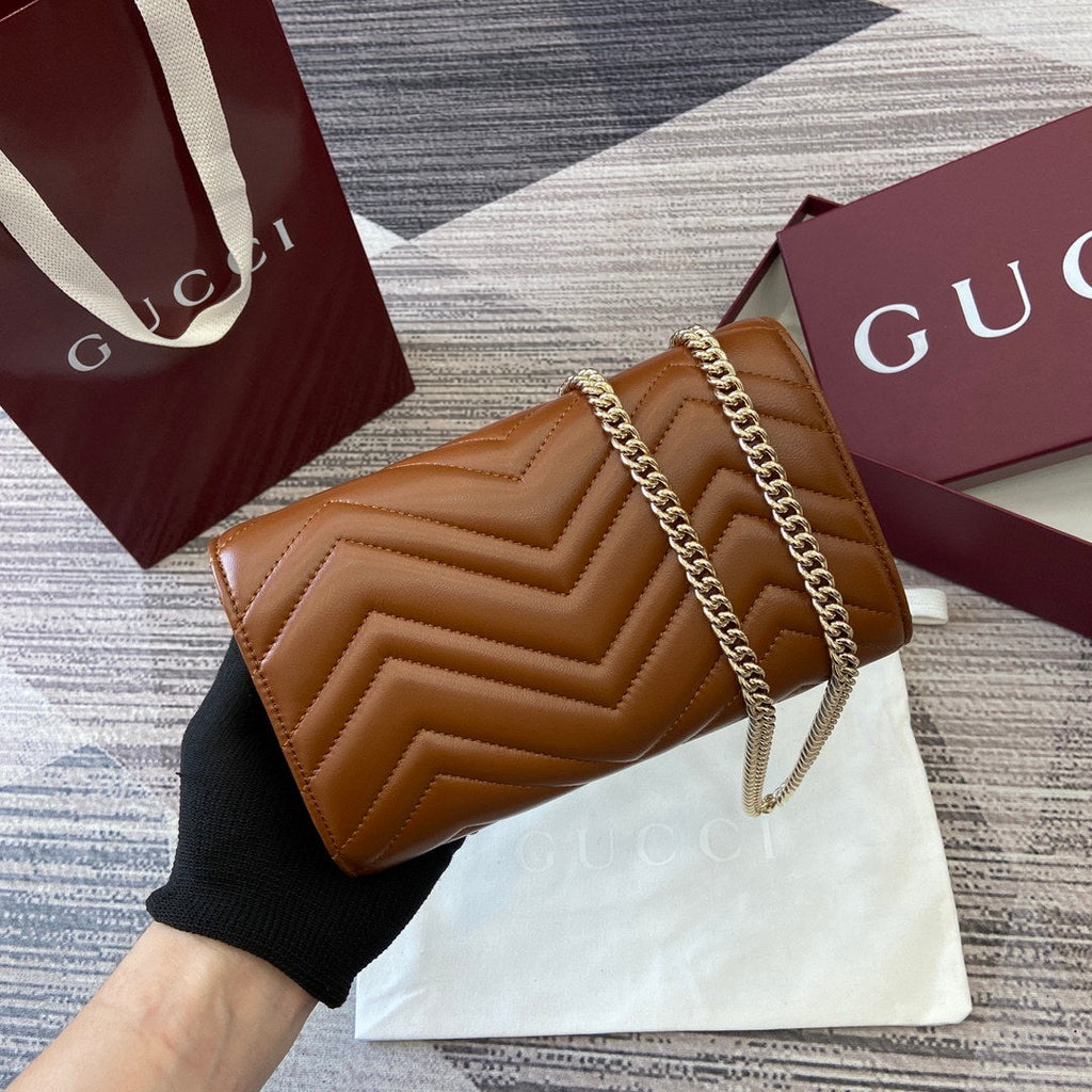 Gucci 837745 GG Marmont Wallet On Chain Brown