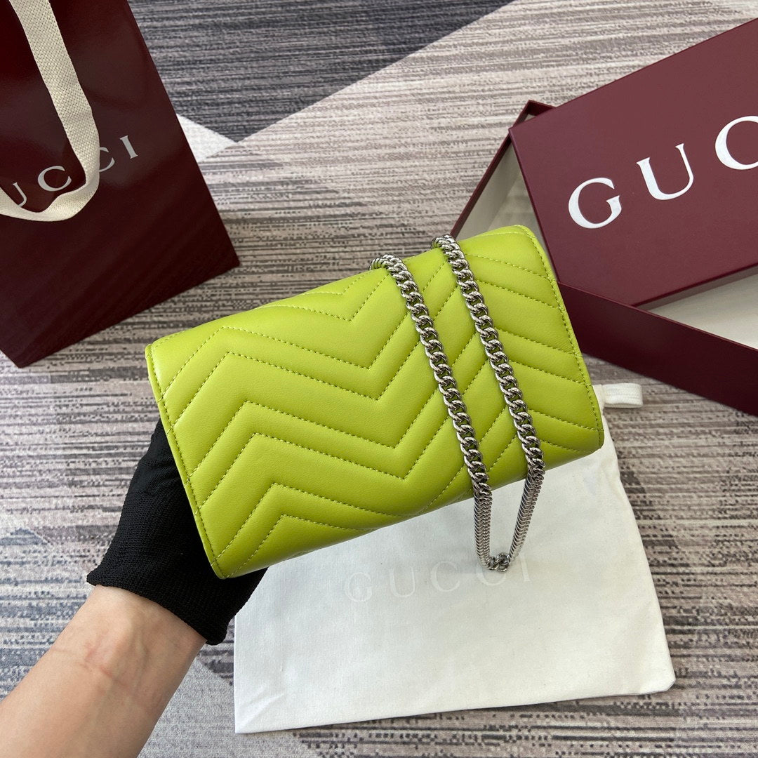 Gucci 837745 GG Marmont Wallet On Chain Green