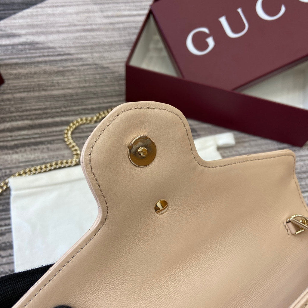 Gucci 837745 GG Marmont Wallet On Chain Light Pink