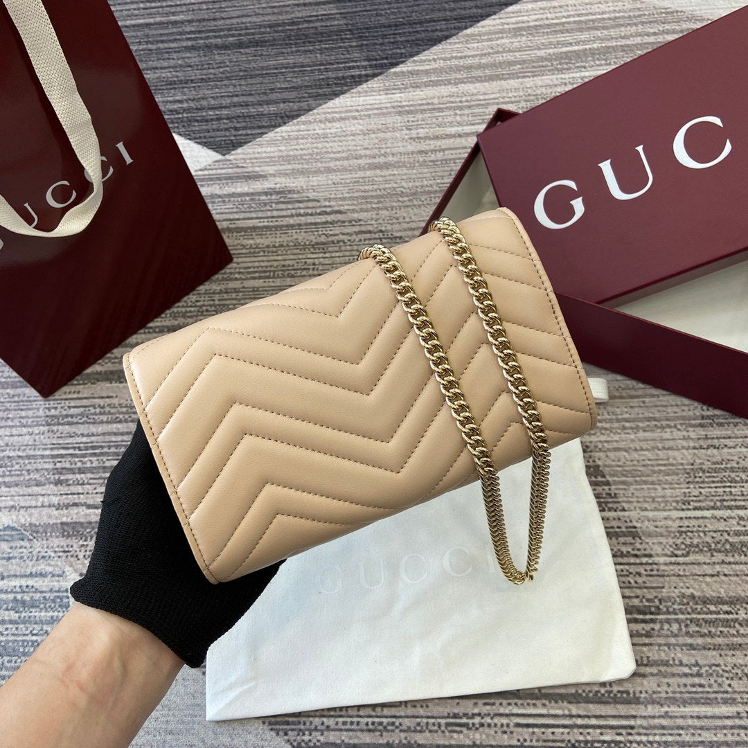 Gucci 837745 GG Marmont Wallet On Chain Light Pink