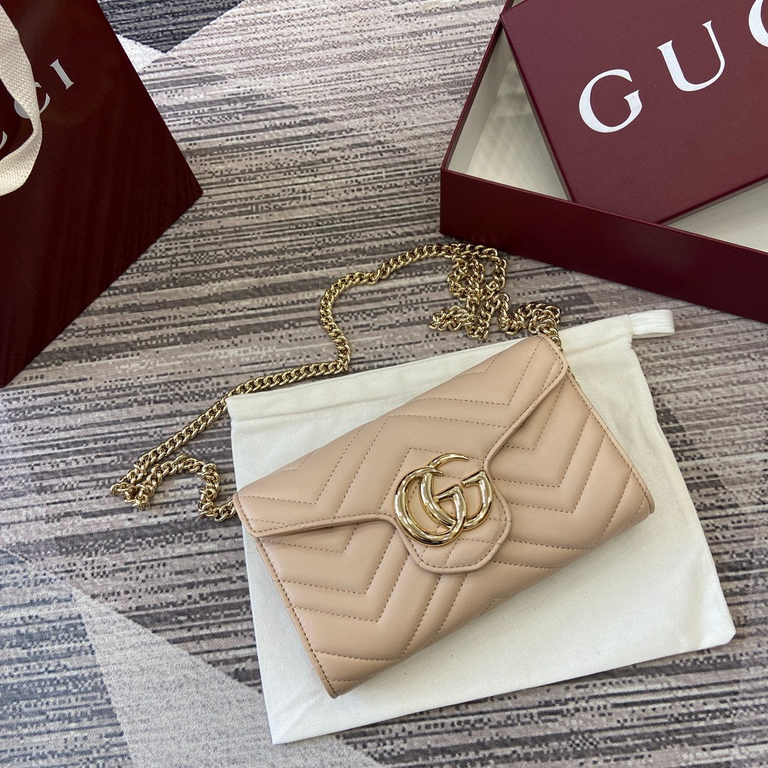 Gucci 837745 GG Marmont Wallet On Chain Light Pink