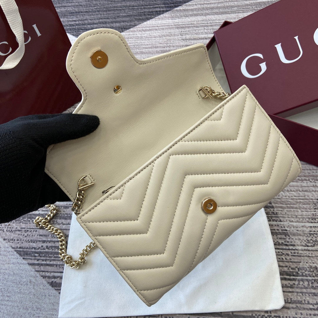 Gucci 837745 GG Marmont Wallet On Chain White