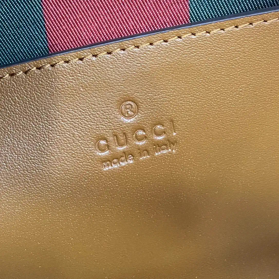 Gucci 838992 Padlock medium top handle bag beige and brown GG fabric