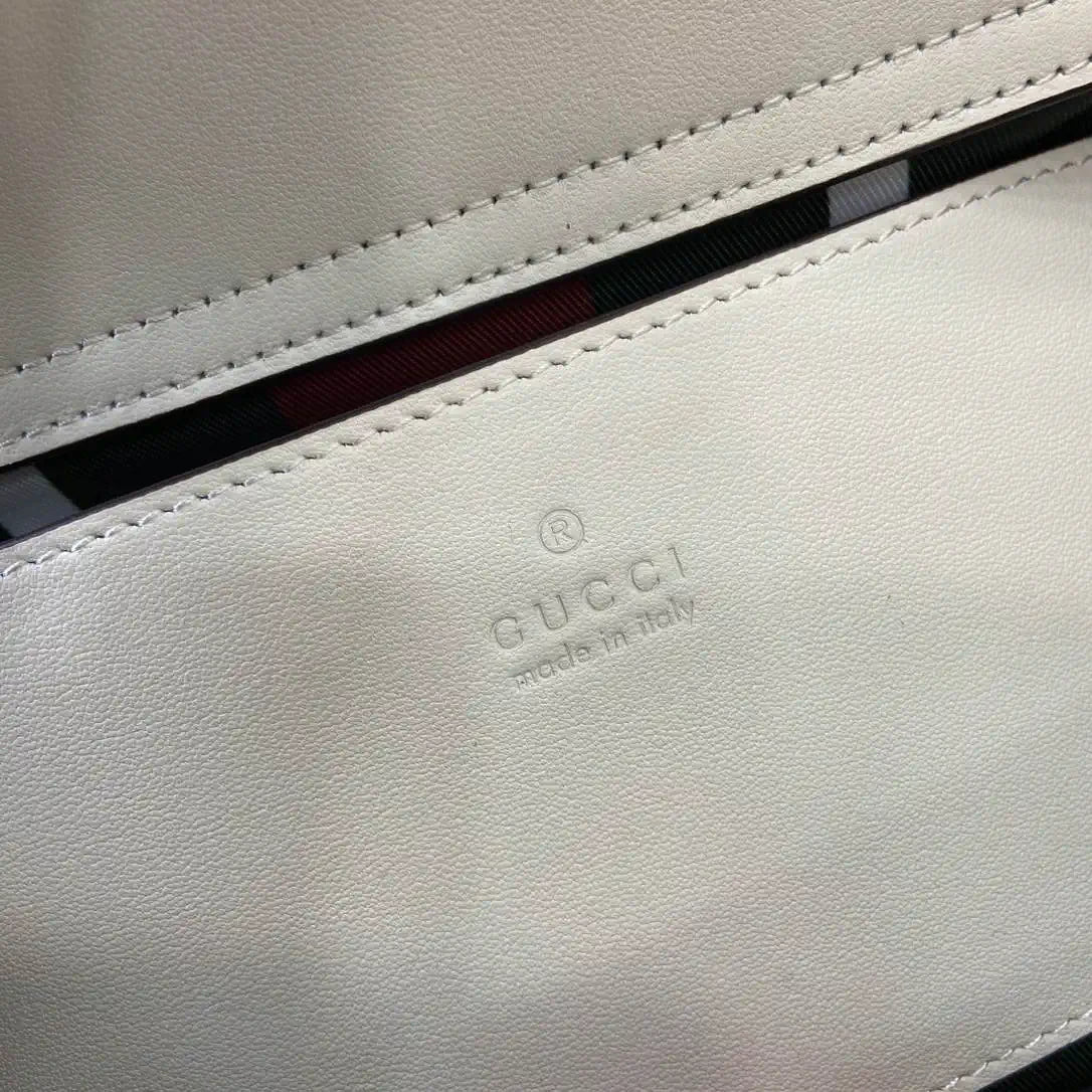 Gucci 838992 Padlock medium top handle bag beige and White GG fabric