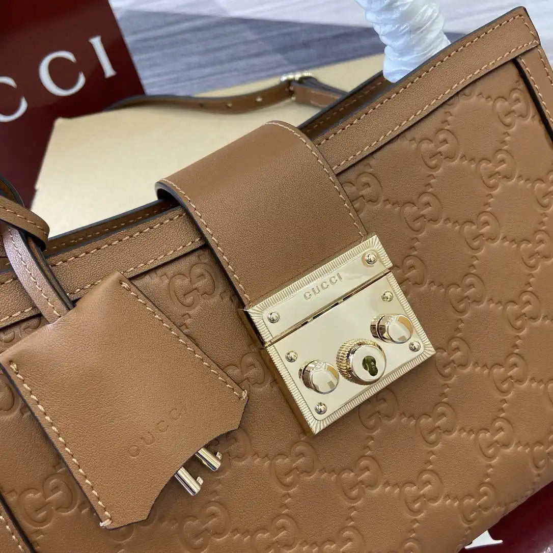 Gucci 838992 Padlock medium top handle bag Brown GG leather